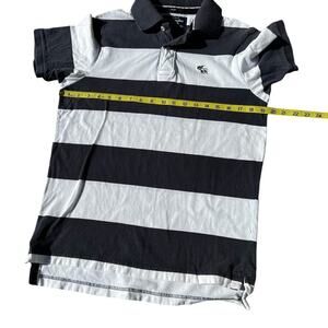 Abercrombie & Fitch men’s size M, muscle fit, short sleeve T-shirt, navy stripe
